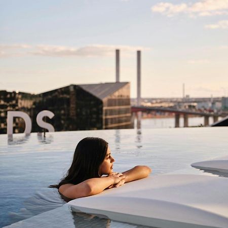 Melbourne Marriott Hotel Docklands Εξωτερικό φωτογραφία Skyline pool
