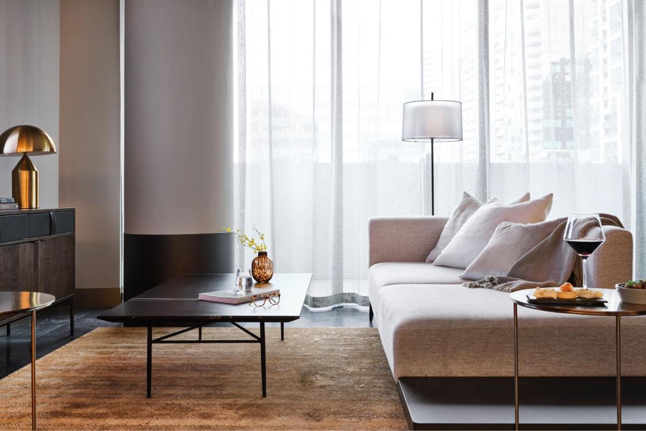 Melbourne Marriott Hotel Docklands Εξωτερικό φωτογραφία A living room in a private house