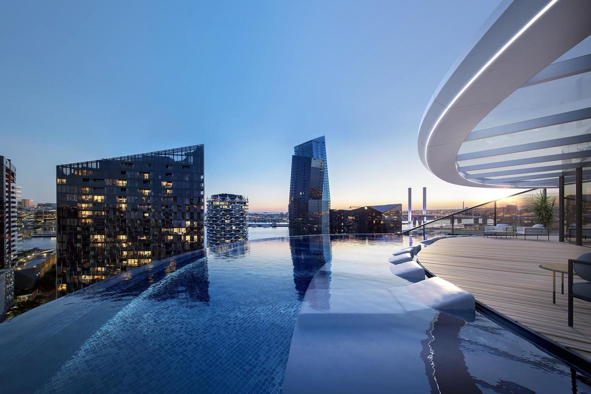 Melbourne Marriott Hotel Docklands Εξωτερικό φωτογραφία Skyline pool