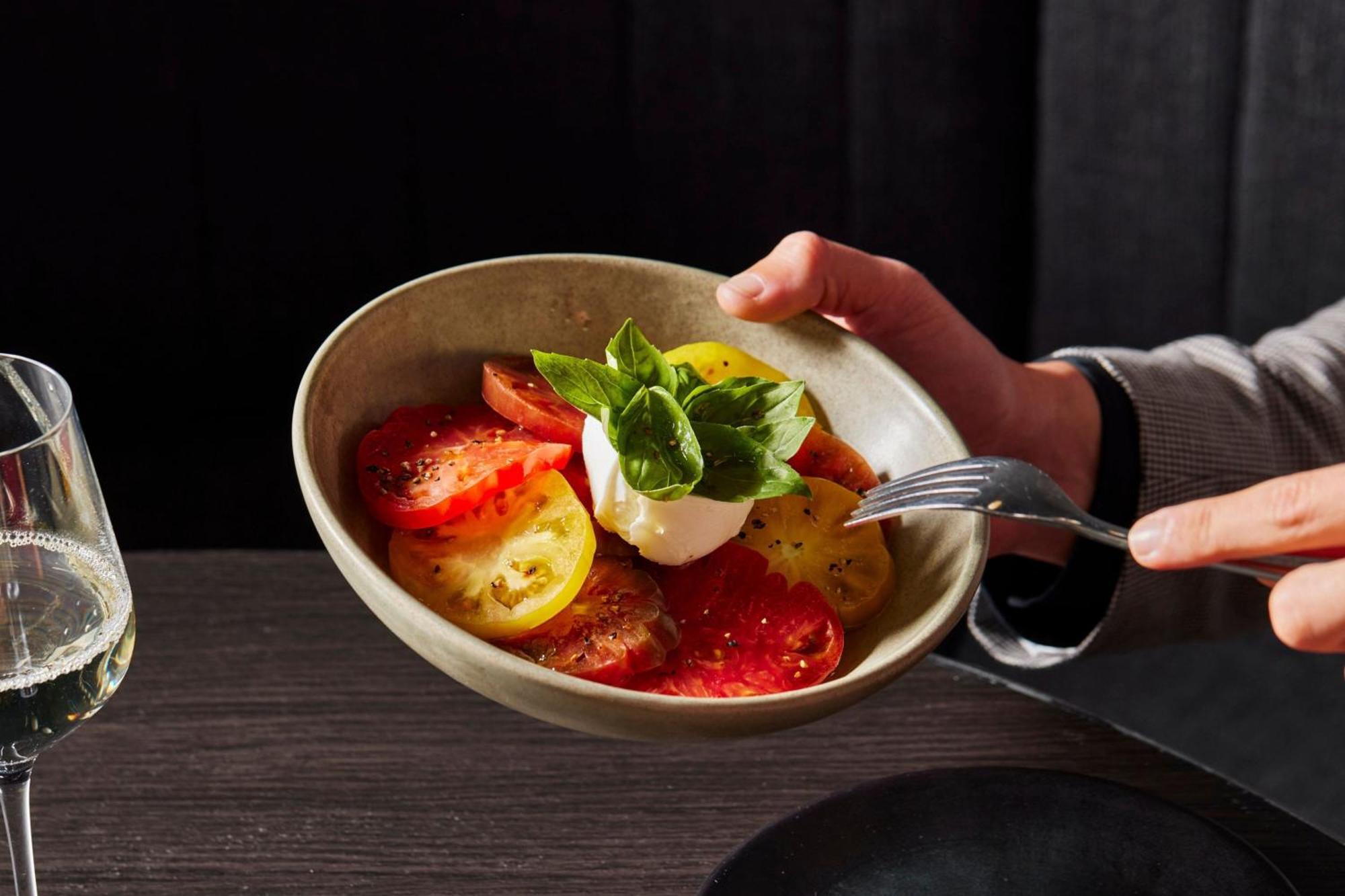 Melbourne Marriott Hotel Docklands Εξωτερικό φωτογραφία A tomato salad with mozzarella and basil