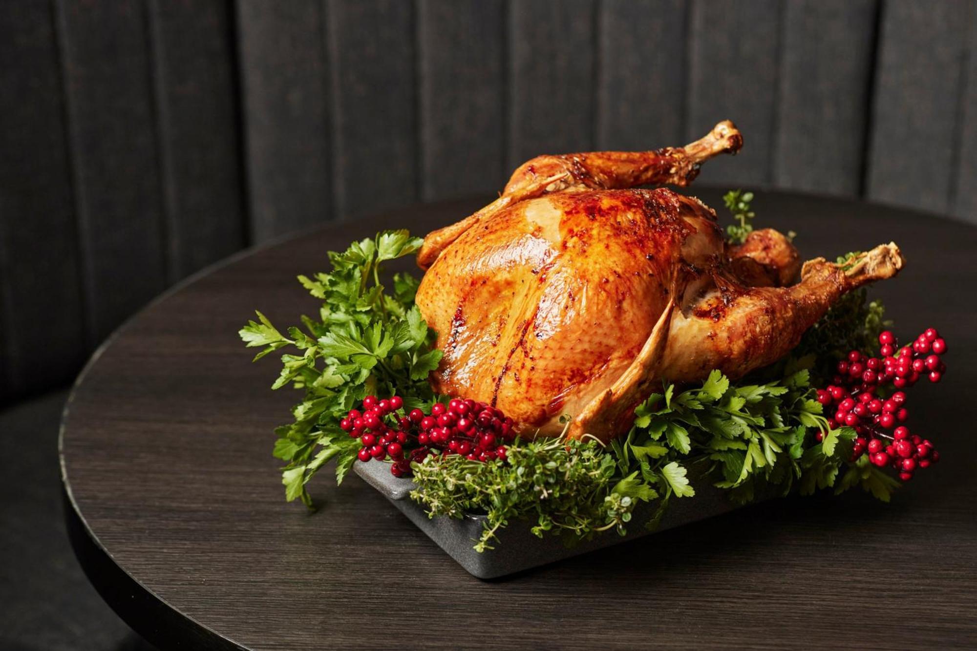 Melbourne Marriott Hotel Docklands Εξωτερικό φωτογραφία A roasted turkey