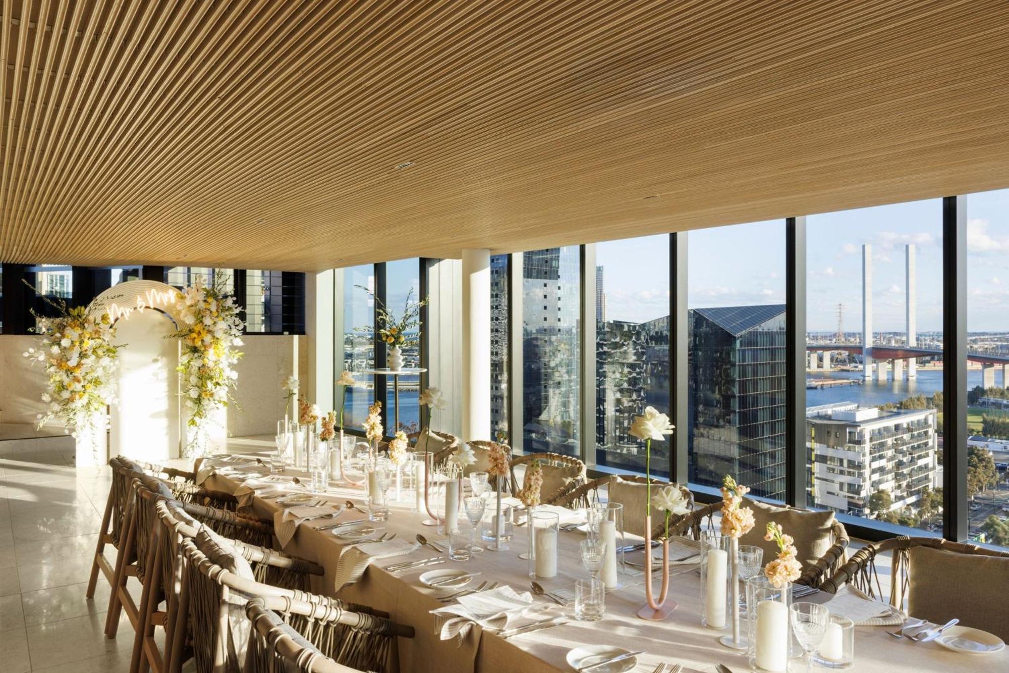 Melbourne Marriott Hotel Docklands Εξωτερικό φωτογραφία The Skylight